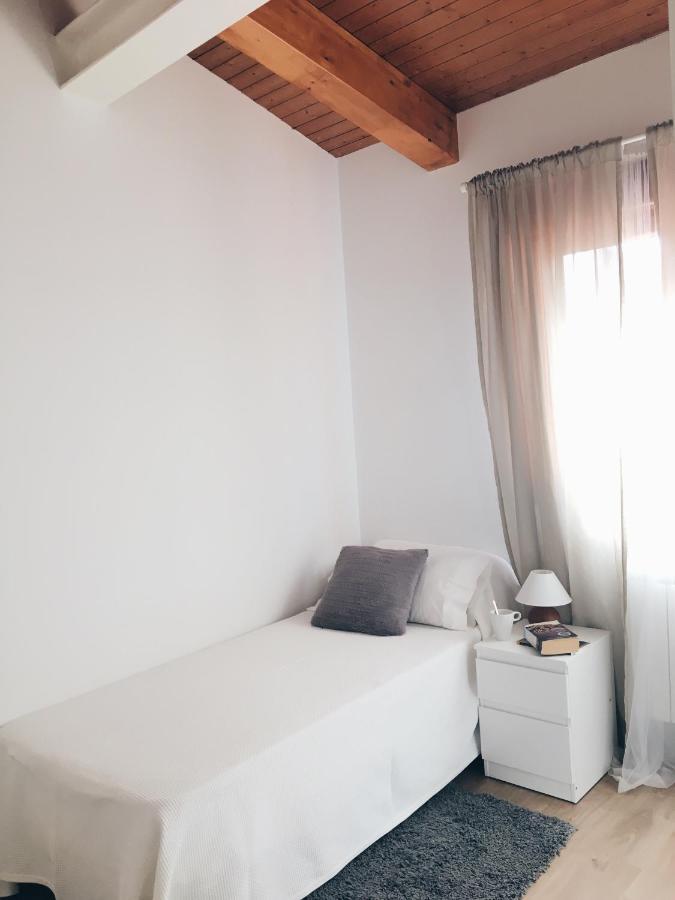 Apartamentos Pozo Amarillo 萨拉曼卡 外观 照片