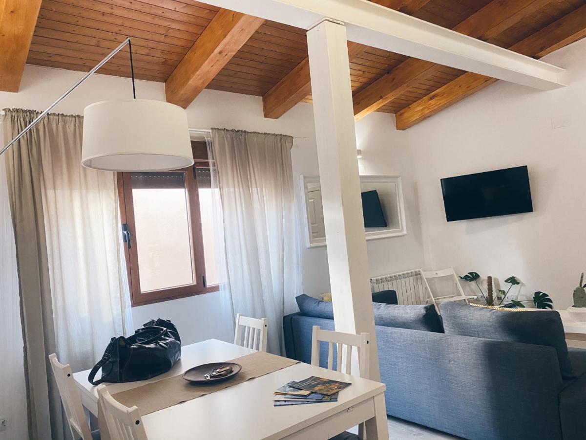 Apartamentos Pozo Amarillo 萨拉曼卡 外观 照片