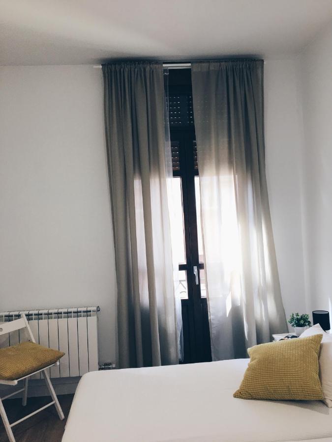 Apartamentos Pozo Amarillo 萨拉曼卡 外观 照片
