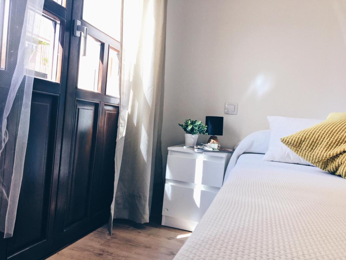 Apartamentos Pozo Amarillo 萨拉曼卡 外观 照片